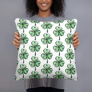 Shamrock Basic Pillow